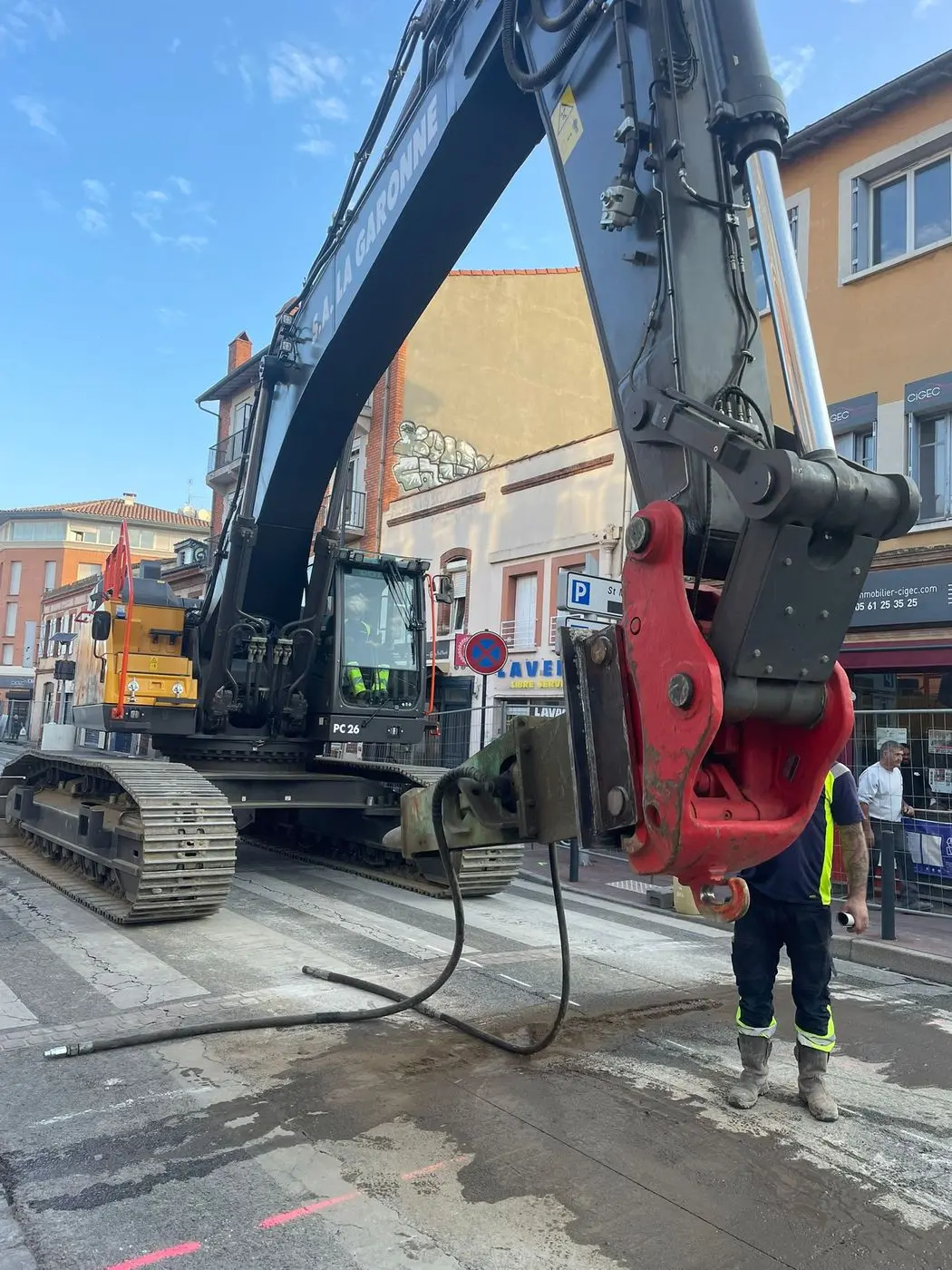 Pose d'un réseau pluvial, Grande-Rue Saint-Michel