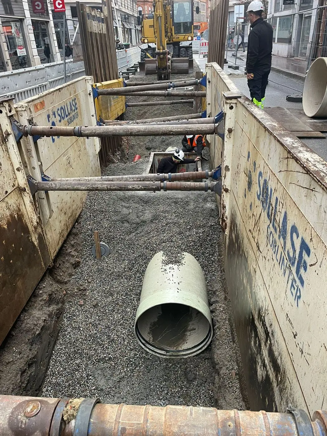 Réseaux pluvial et assainissement en centre-ville, rue de Metz