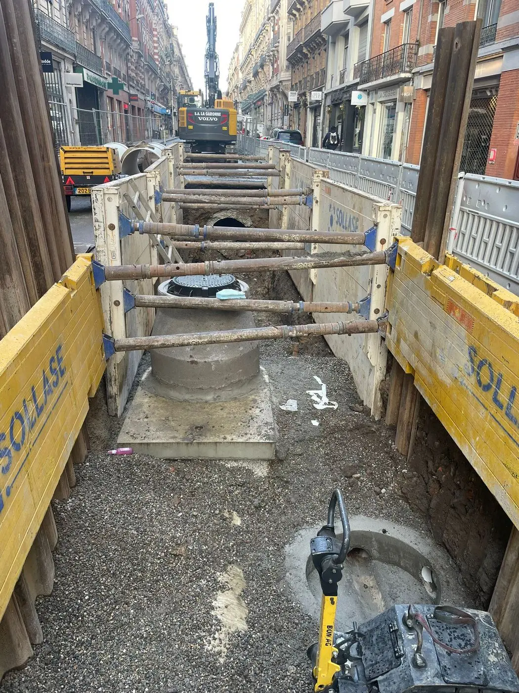Réseaux pluvial et assainissement en centre-ville, rue de Metz