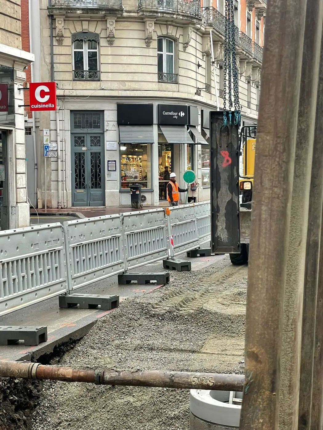 Réseaux pluvial et assainissement en centre-ville, rue de Metz