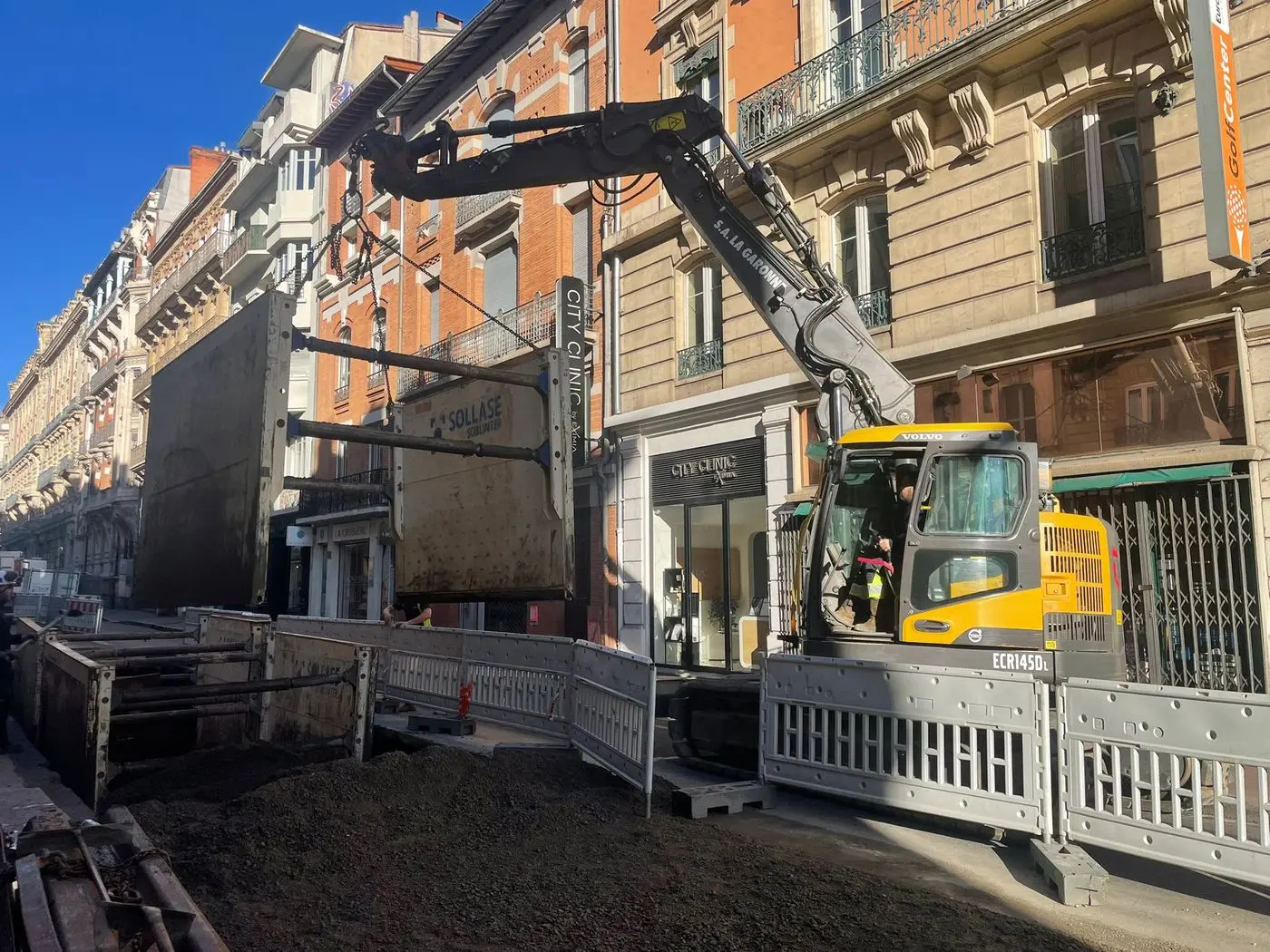 Réseaux pluvial et assainissement en centre-ville, rue de Metz